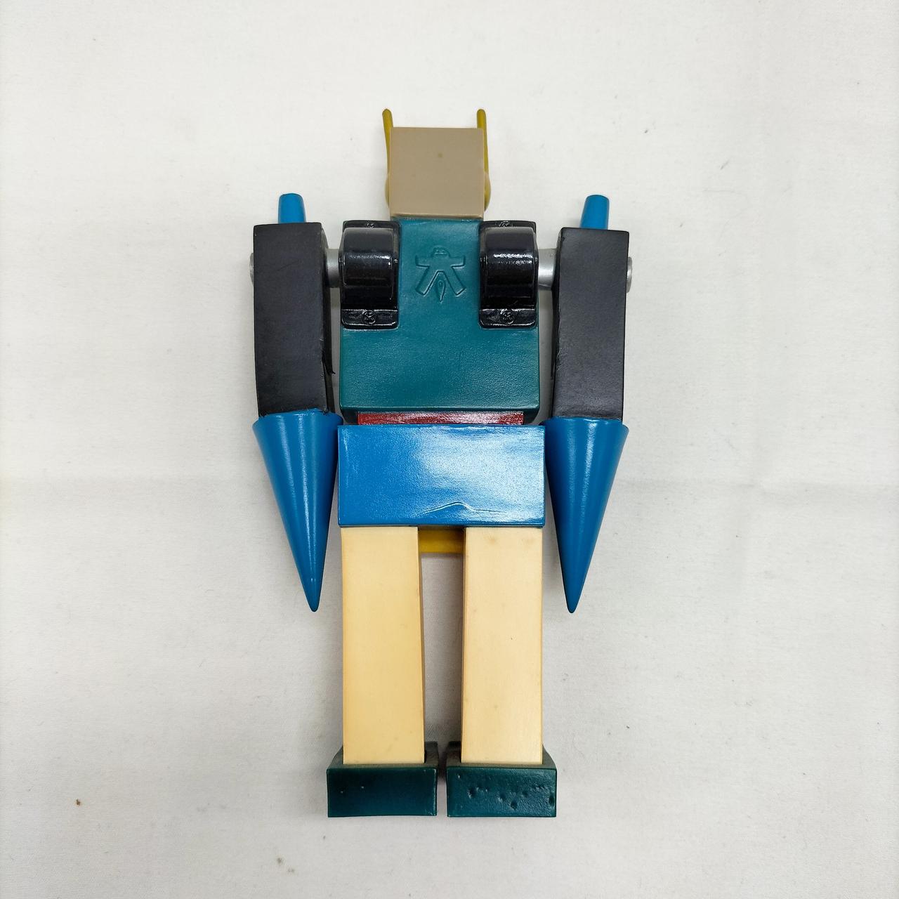 本体に傷みが見られます