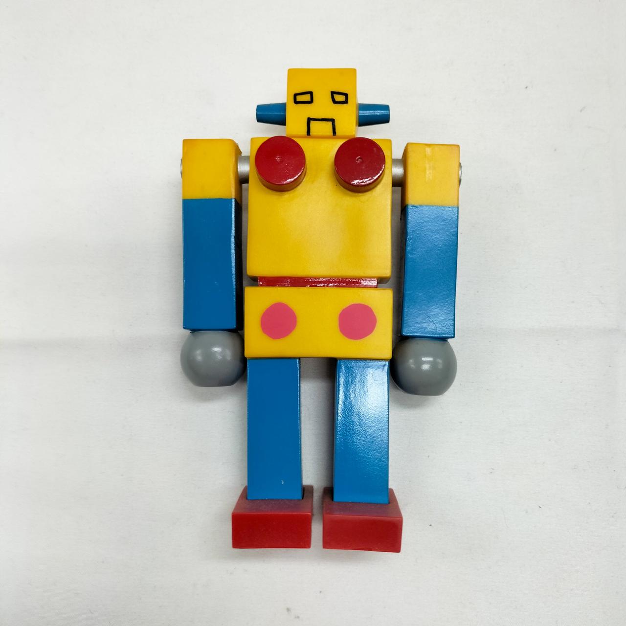 本体に傷みが見られます