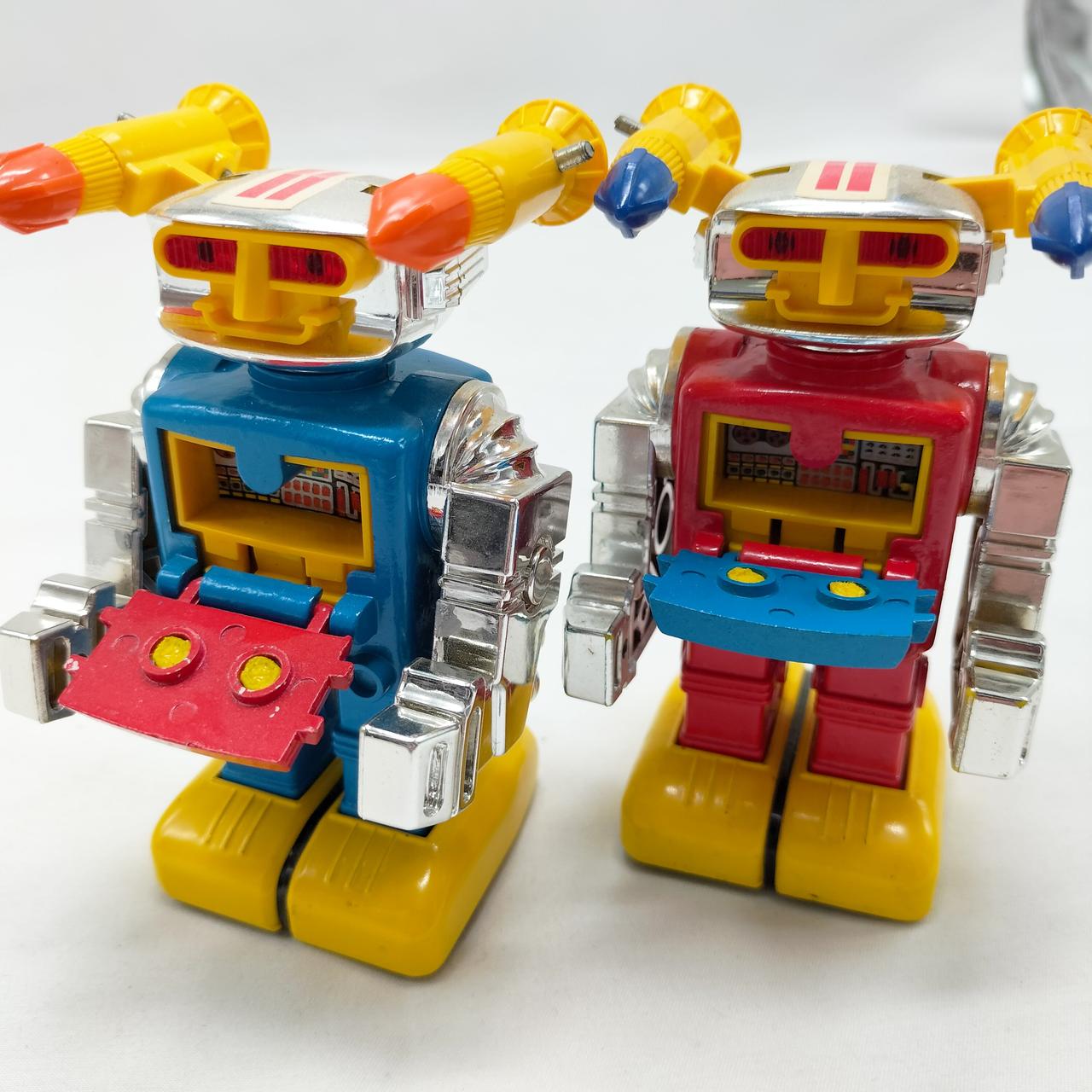 2号(青)の胸パーツがゆるいです