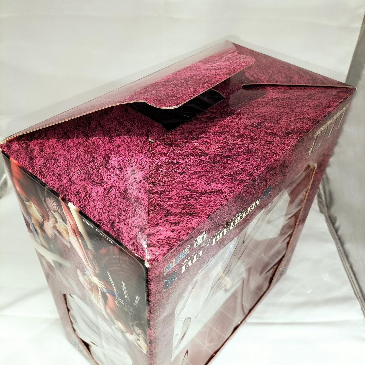 外箱に傷みが見られます