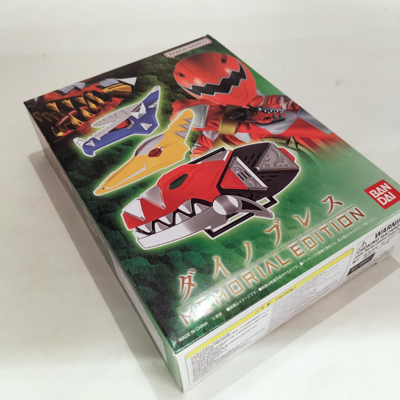 外箱に傷みが見られます