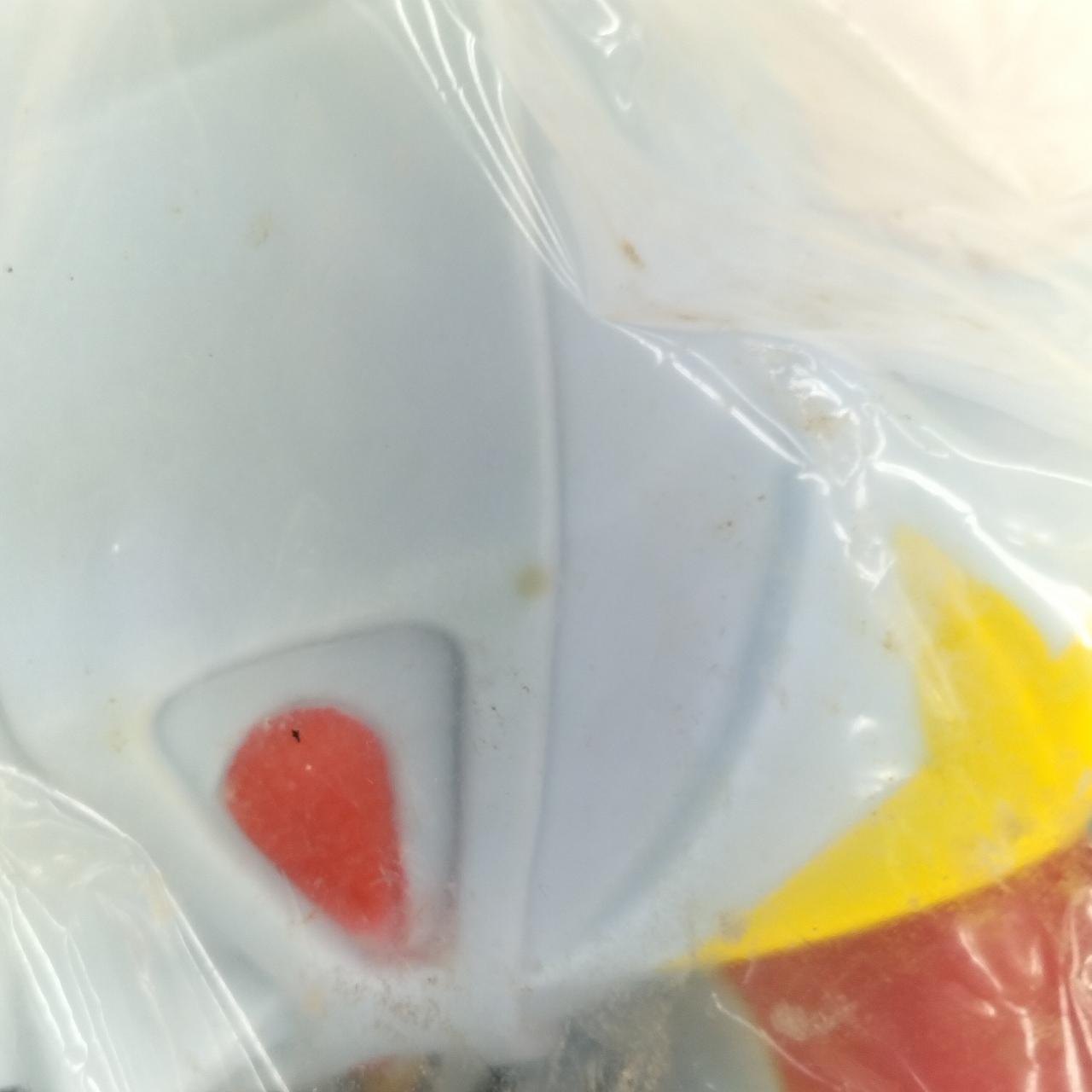 ソフビ本体の汚れです