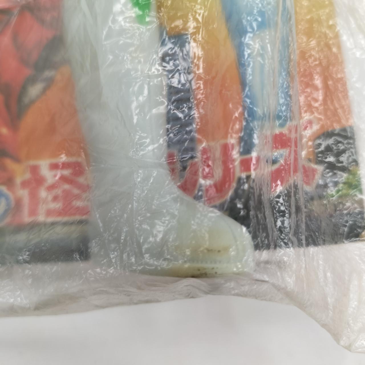 ソフビ本体に汚れあります