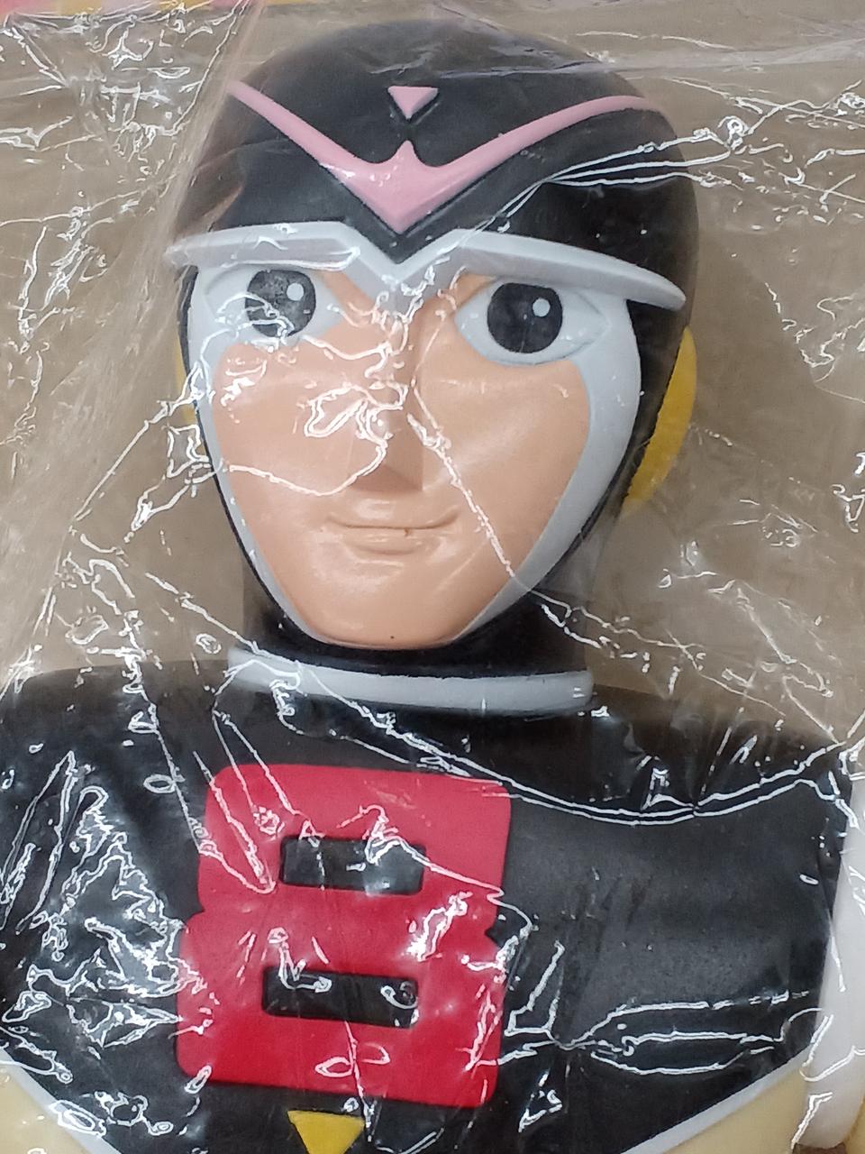 唇に傷あります。