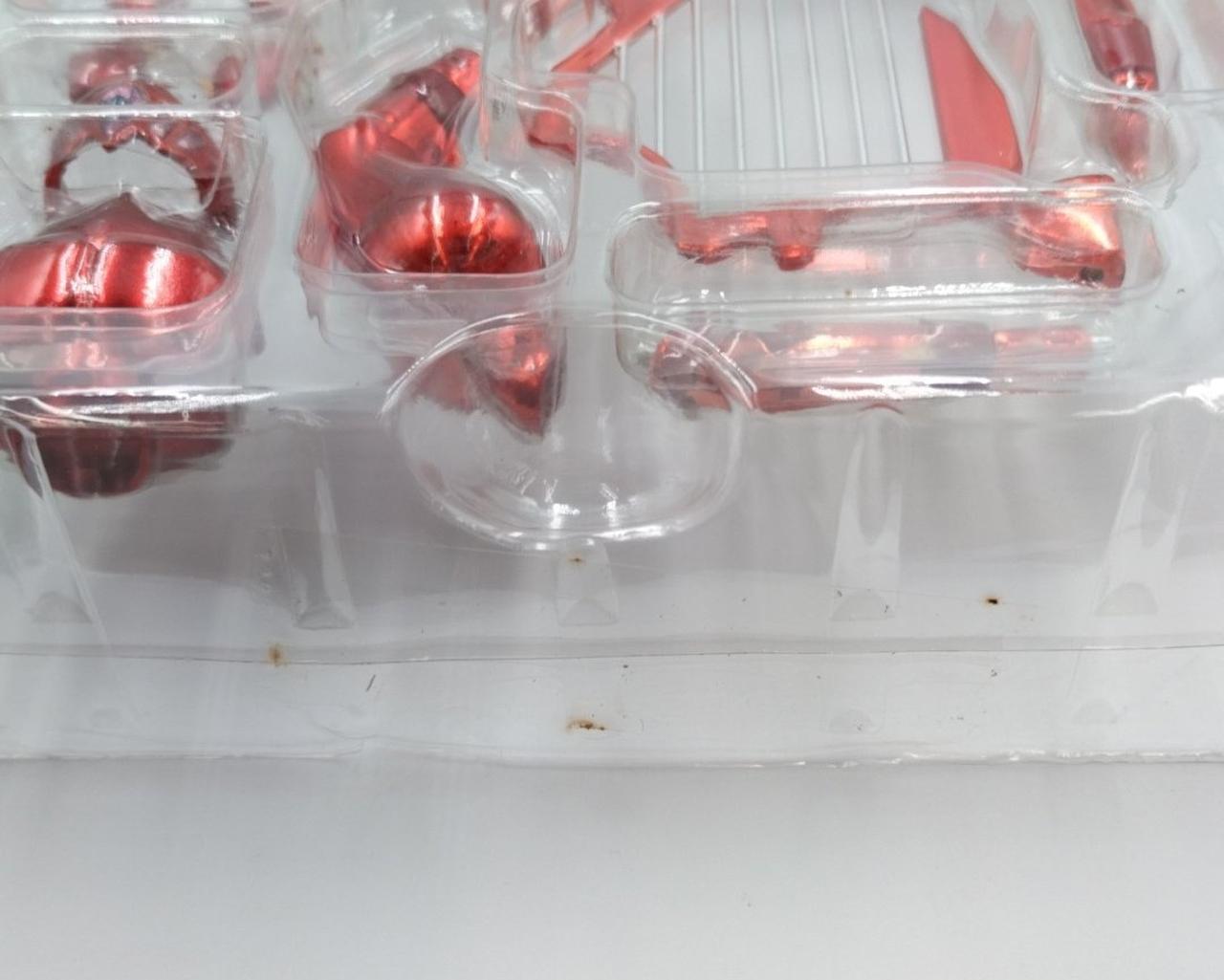 テープ汚れあり。