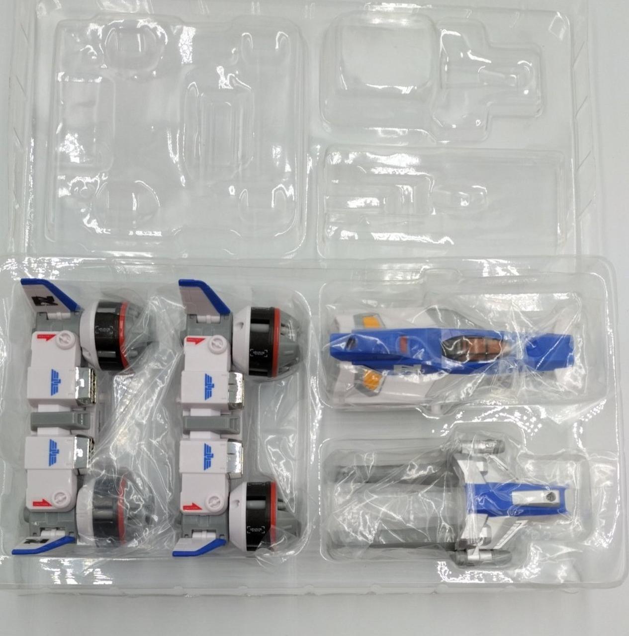 シール貼り付け済み。