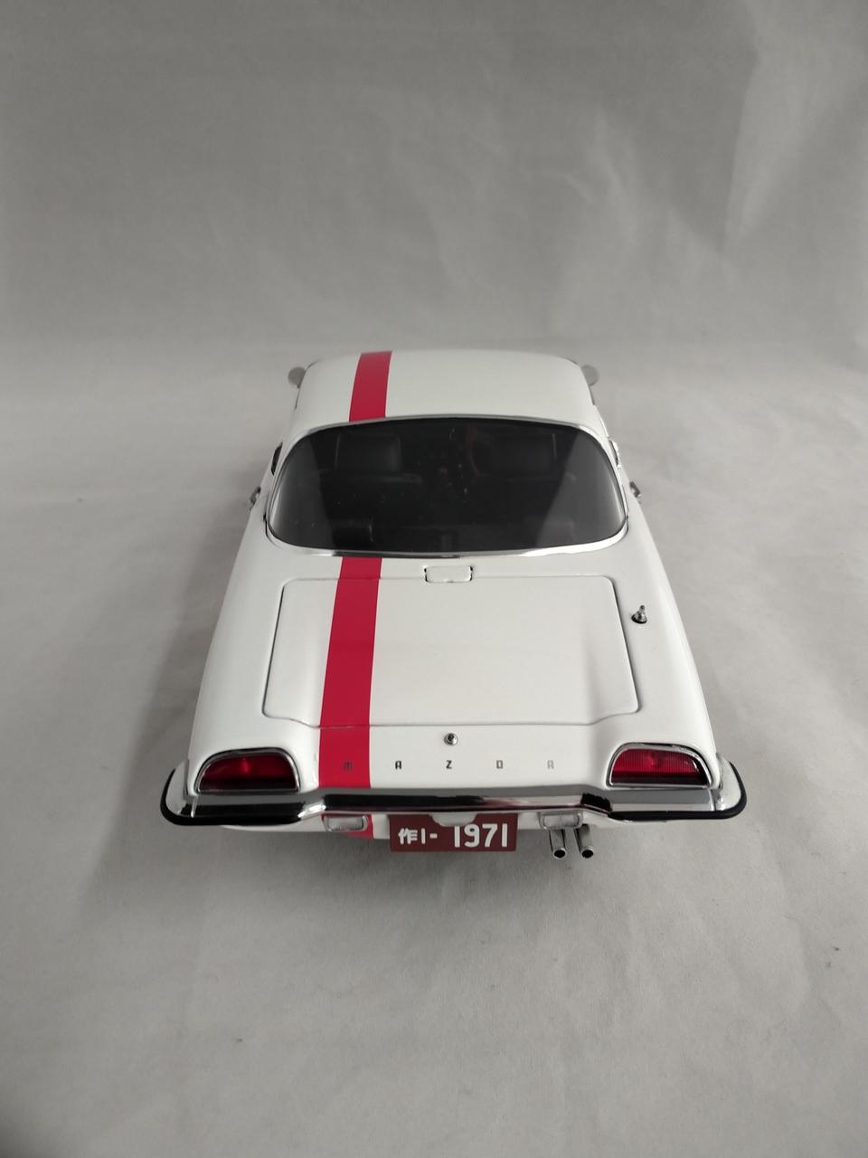 1/18 Nerv Official Business CoupeNERV官用車 1/18 Nerv Official Business CoupeNERV官用車 - メルカリ