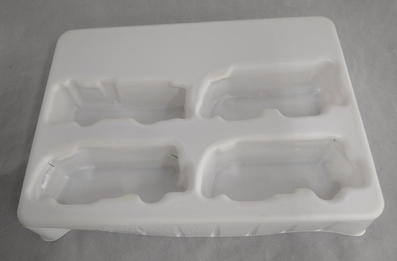 内箱にイタミあります