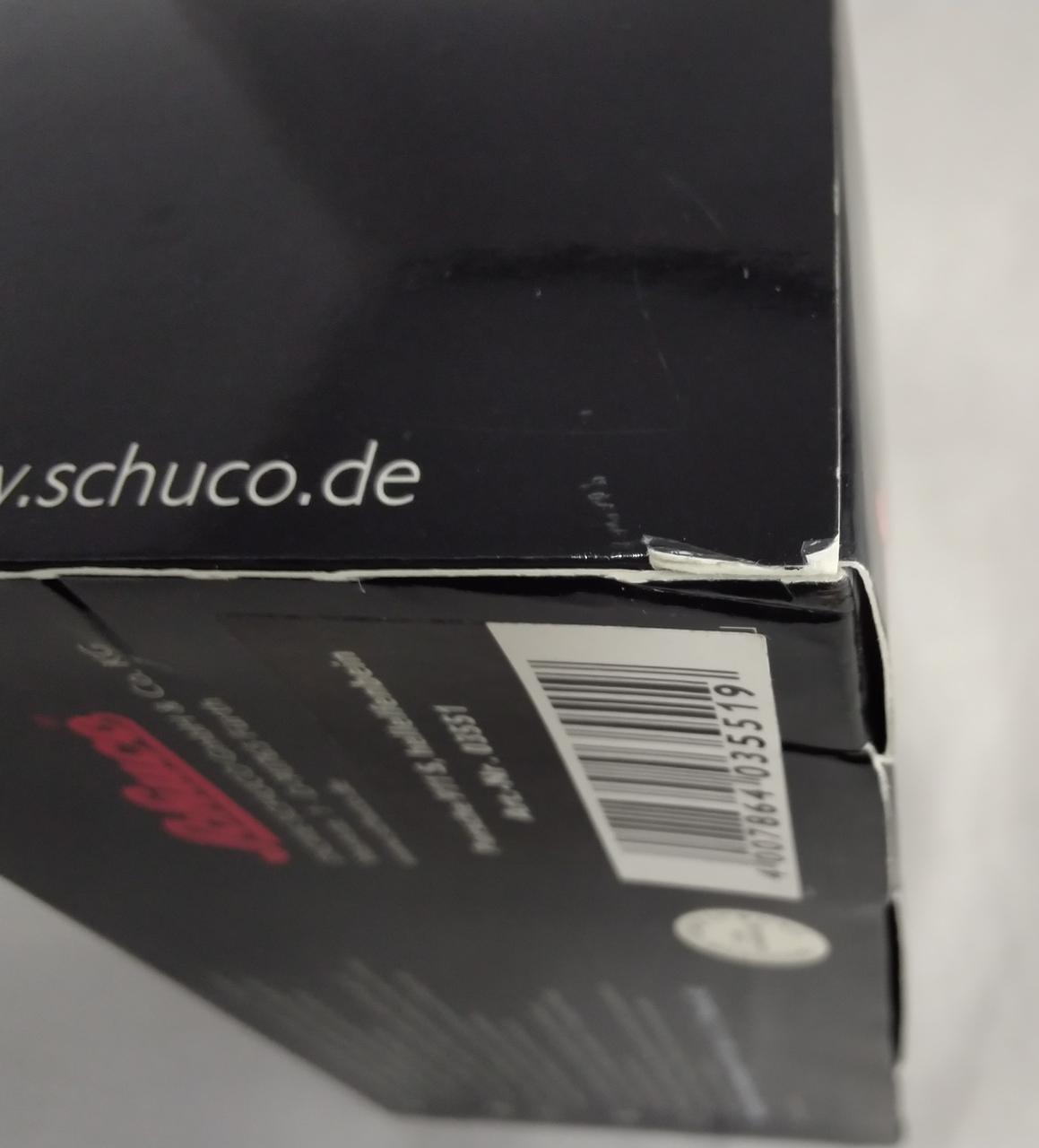 箱にイタミあります