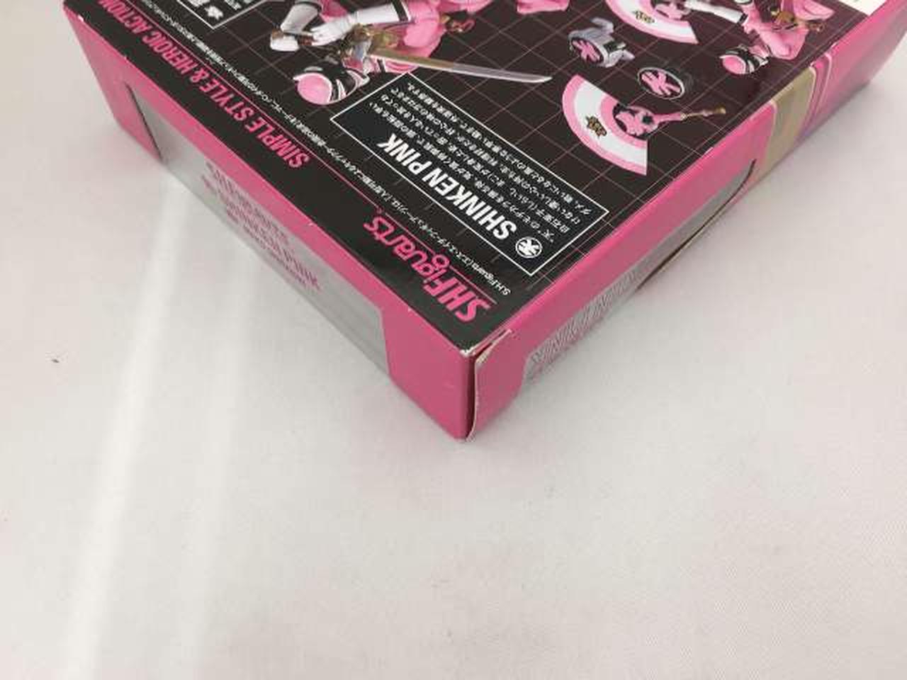 箱ダメージの一部です。