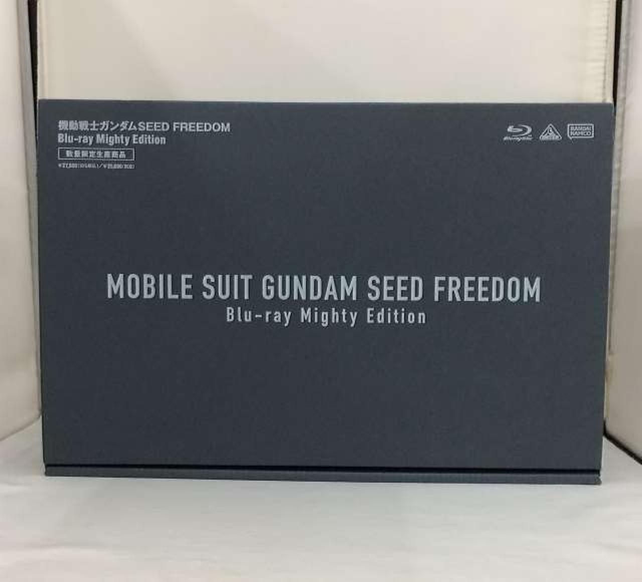 箱に擦れ等のダメージがあります。