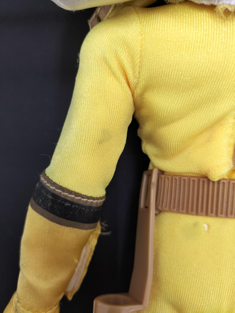 商品全体に傷・汚れ、ほつれ有り。