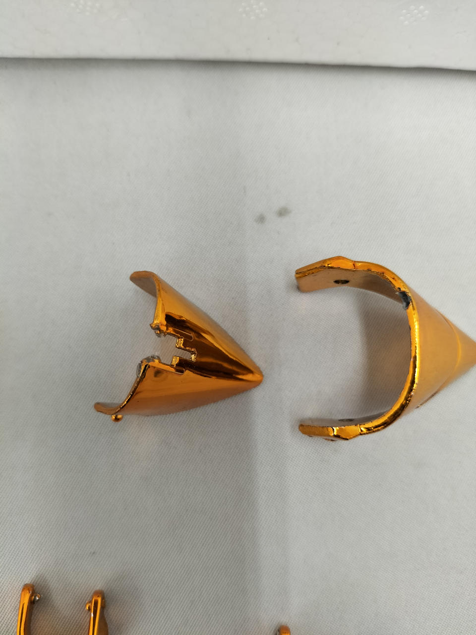 ゲート跡が目立ちます