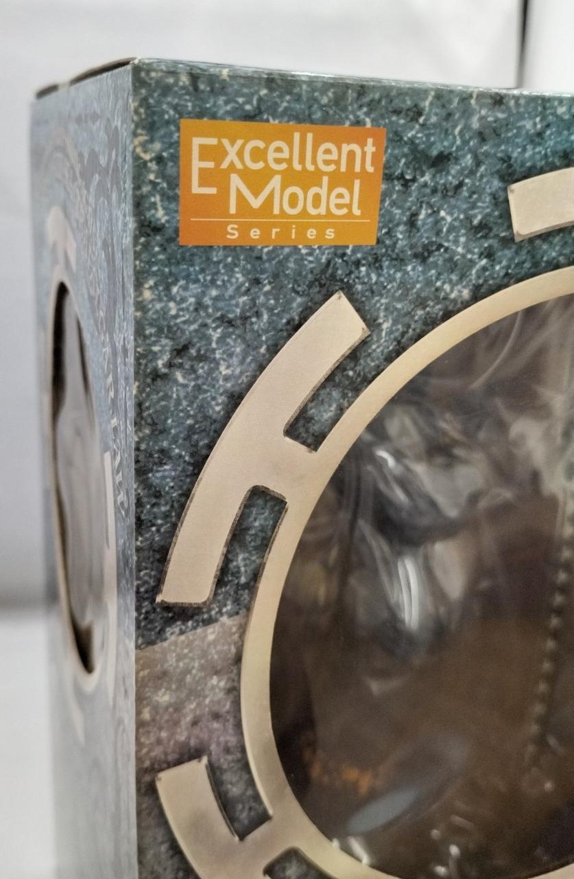 箱全体、写真の様な黄ば汚れ有り