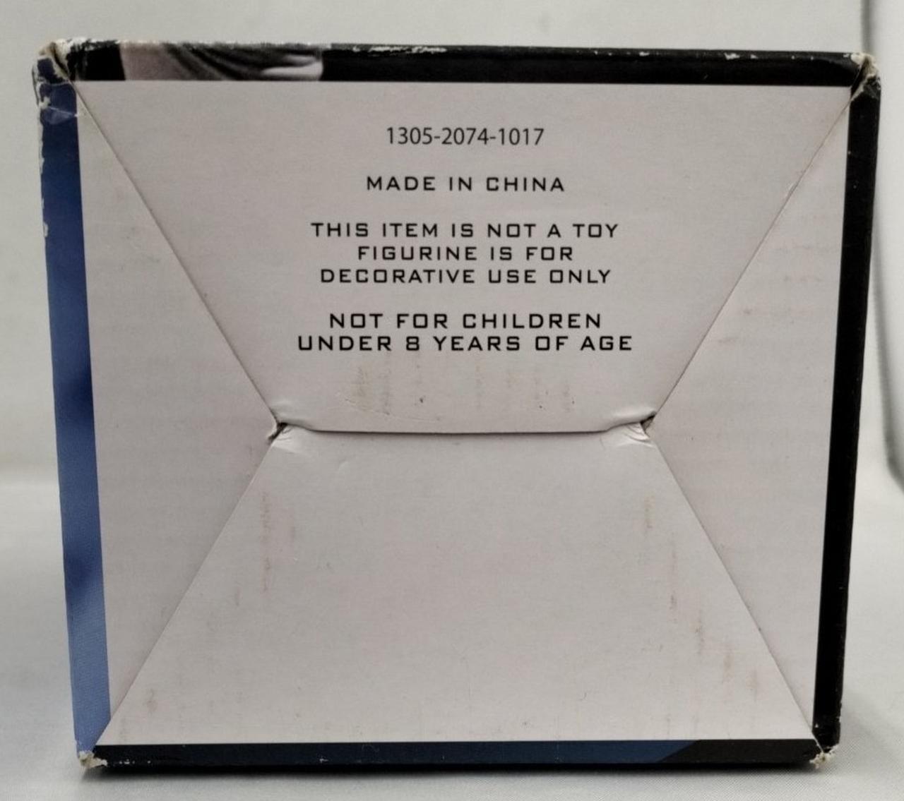 箱全体ダメージ有り、箱汚れ有り