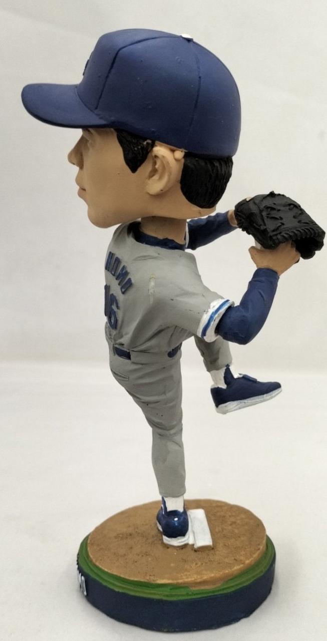 フィギュア全体に傷＆汚れ＆塗装剥げ有り