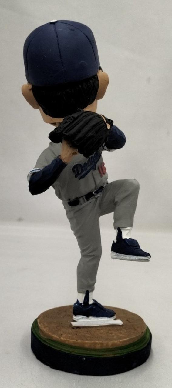 フィギュア全体に傷＆汚れ＆塗装剥げ有り