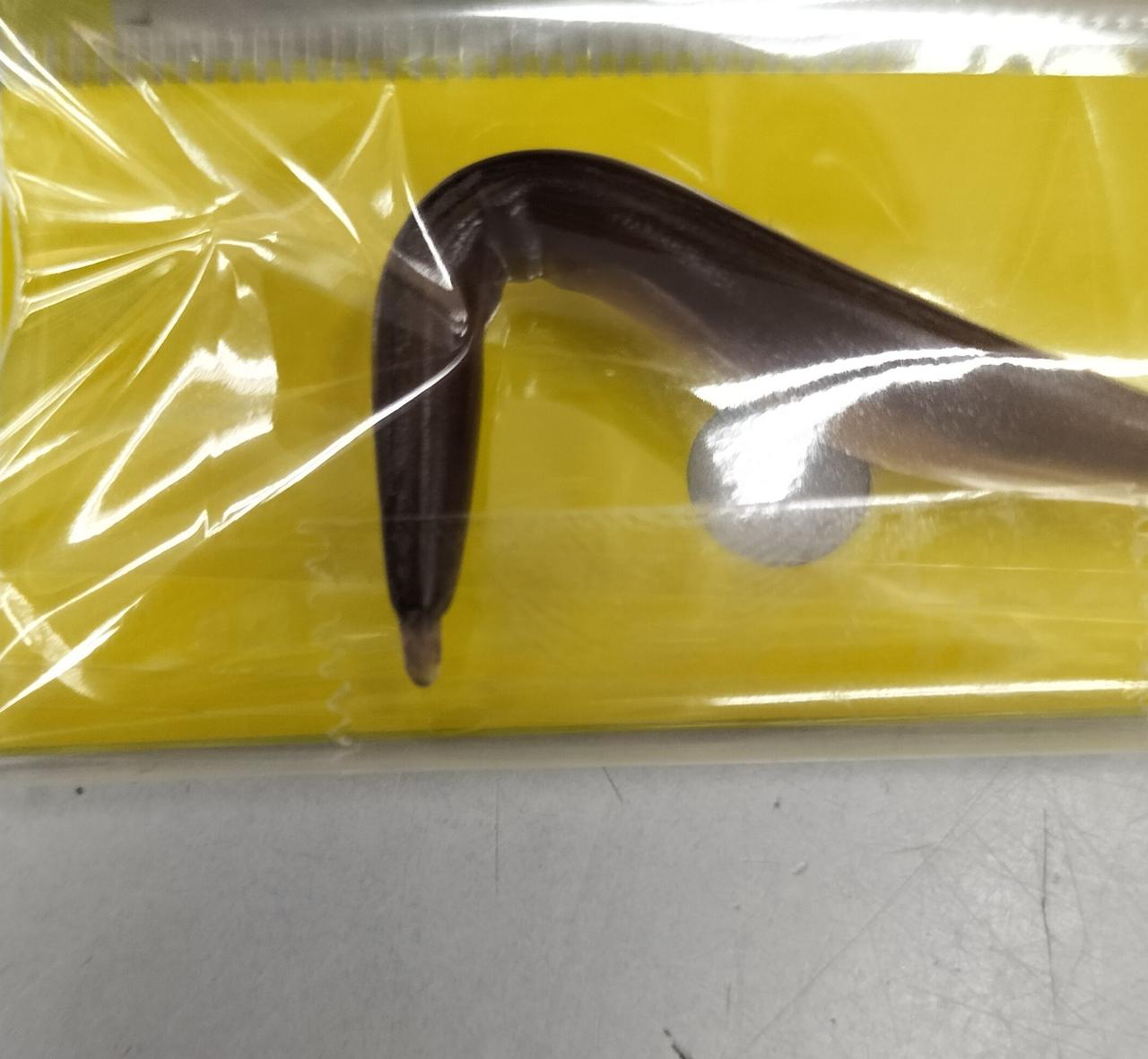 基部が残っている為、接着外れと思われます