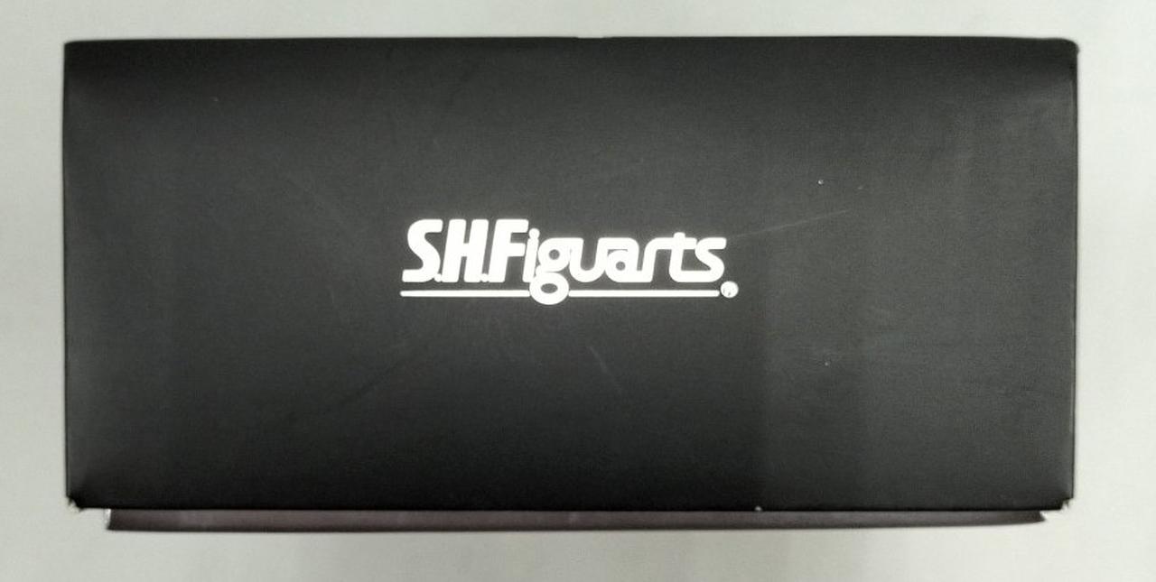 箱に薄い傷多数有り