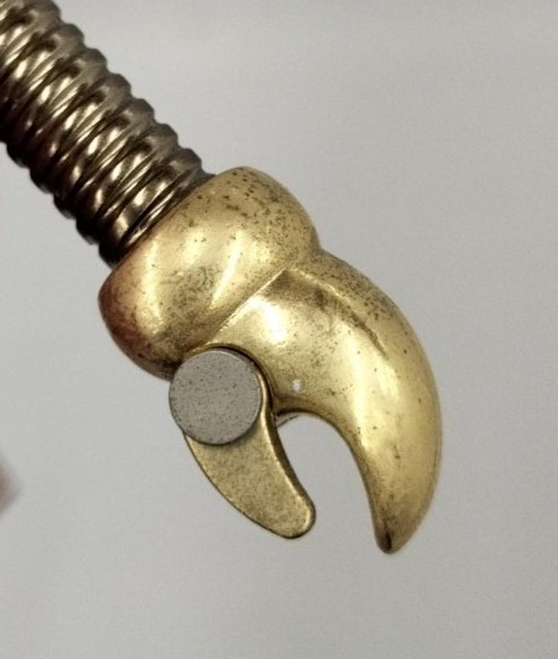 手の状態、両方写真の様な状態です