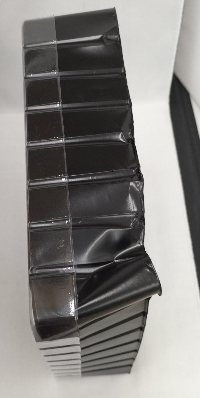 プラケースに歪み有り