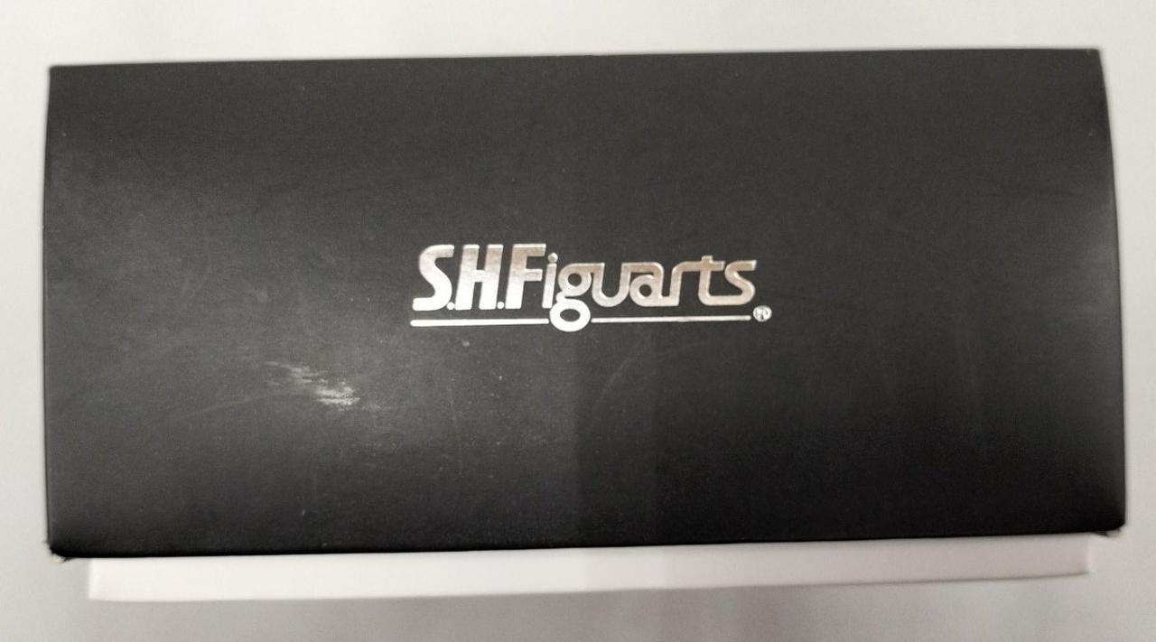 擦れ傷、凹み傷有り