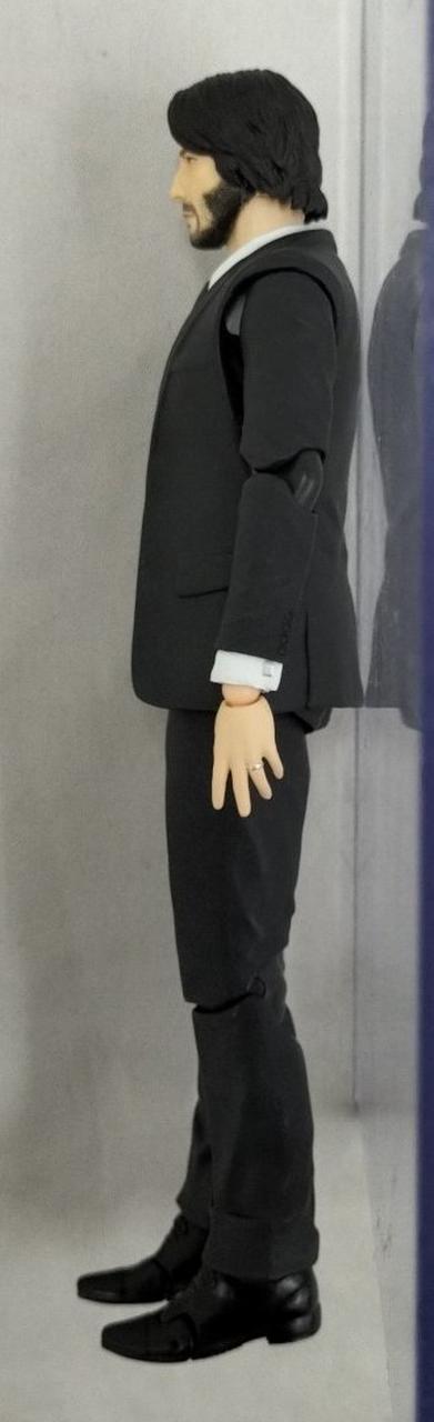 スーツ全体薄傷、傷有