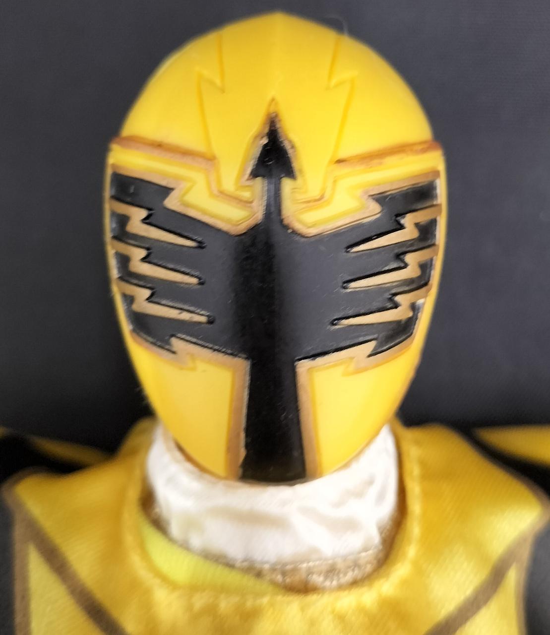 商品全体に傷・汚れ、ほつれ有り。