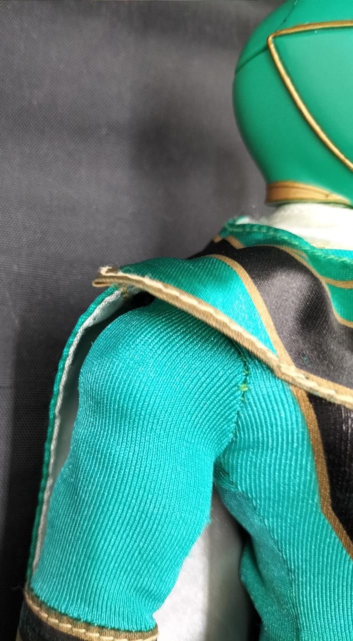 商品全体に傷・汚れ・ほつれ有り。