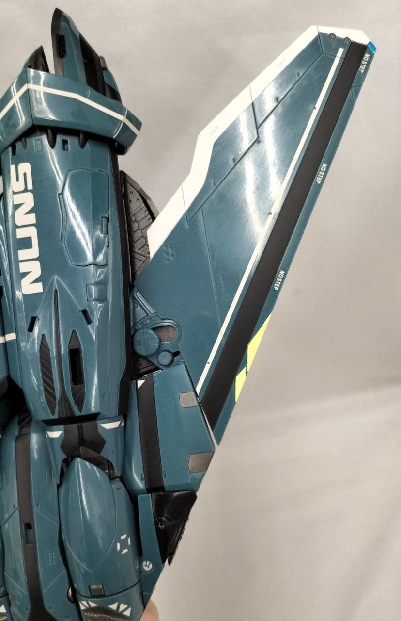 本体全体変色、傷多数、塗装剥げ有り