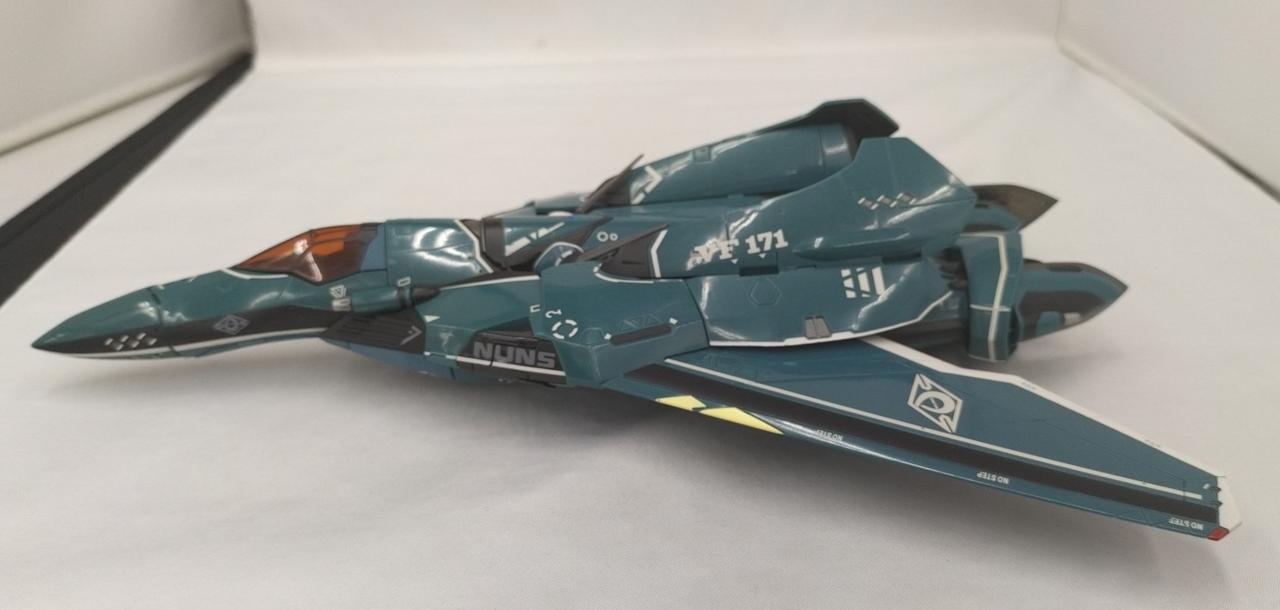 本体全体変色、傷多数、塗装剥げ有り