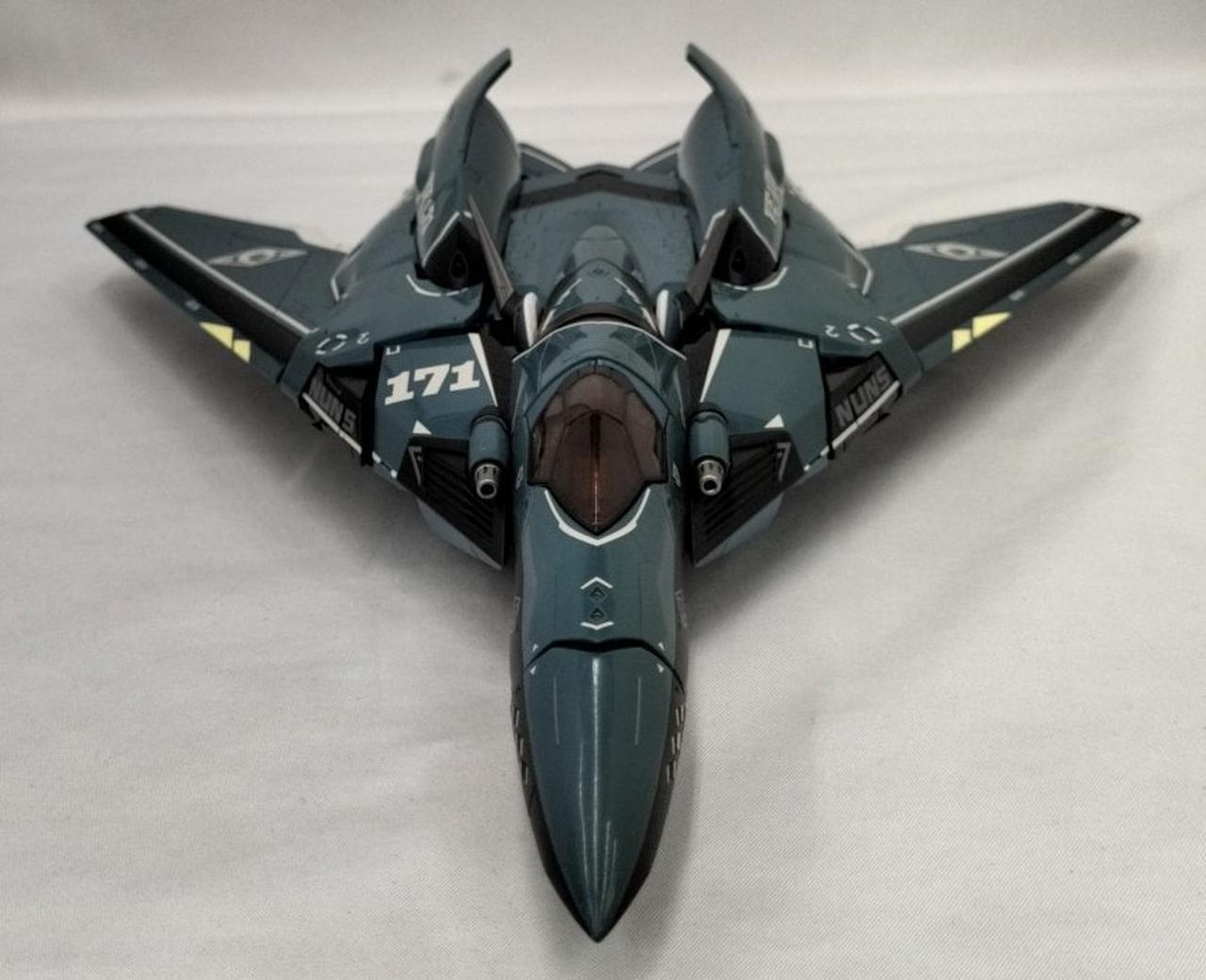 本体全体変色、傷多数、塗装剥げ有り