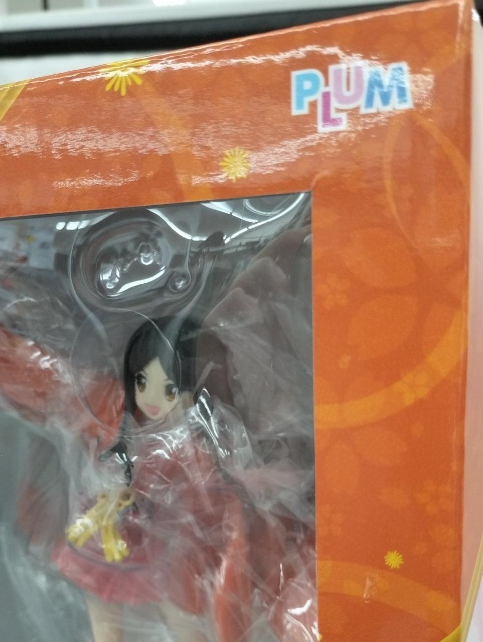 箱、窓にダメージ有り