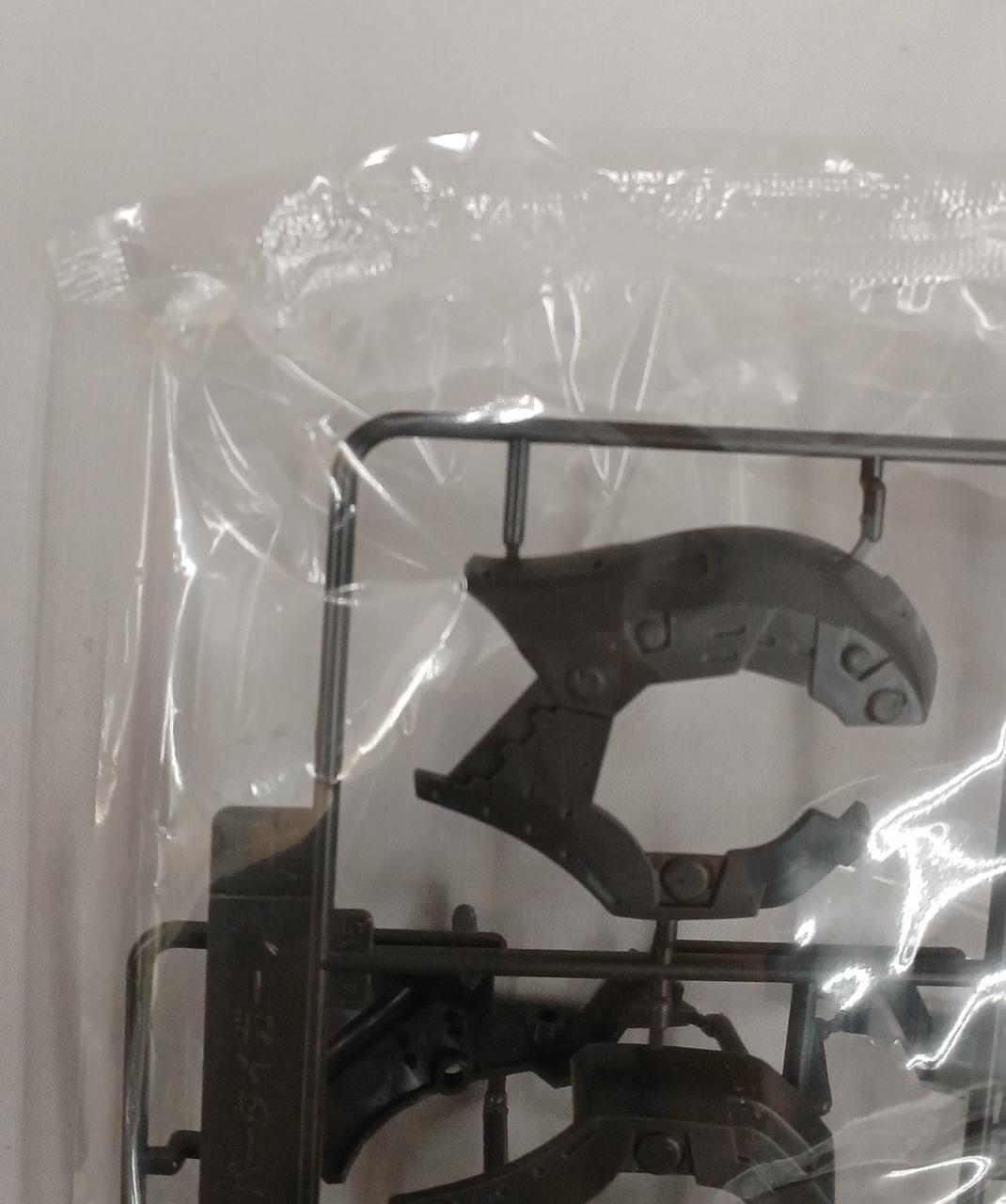 袋が一部開いています