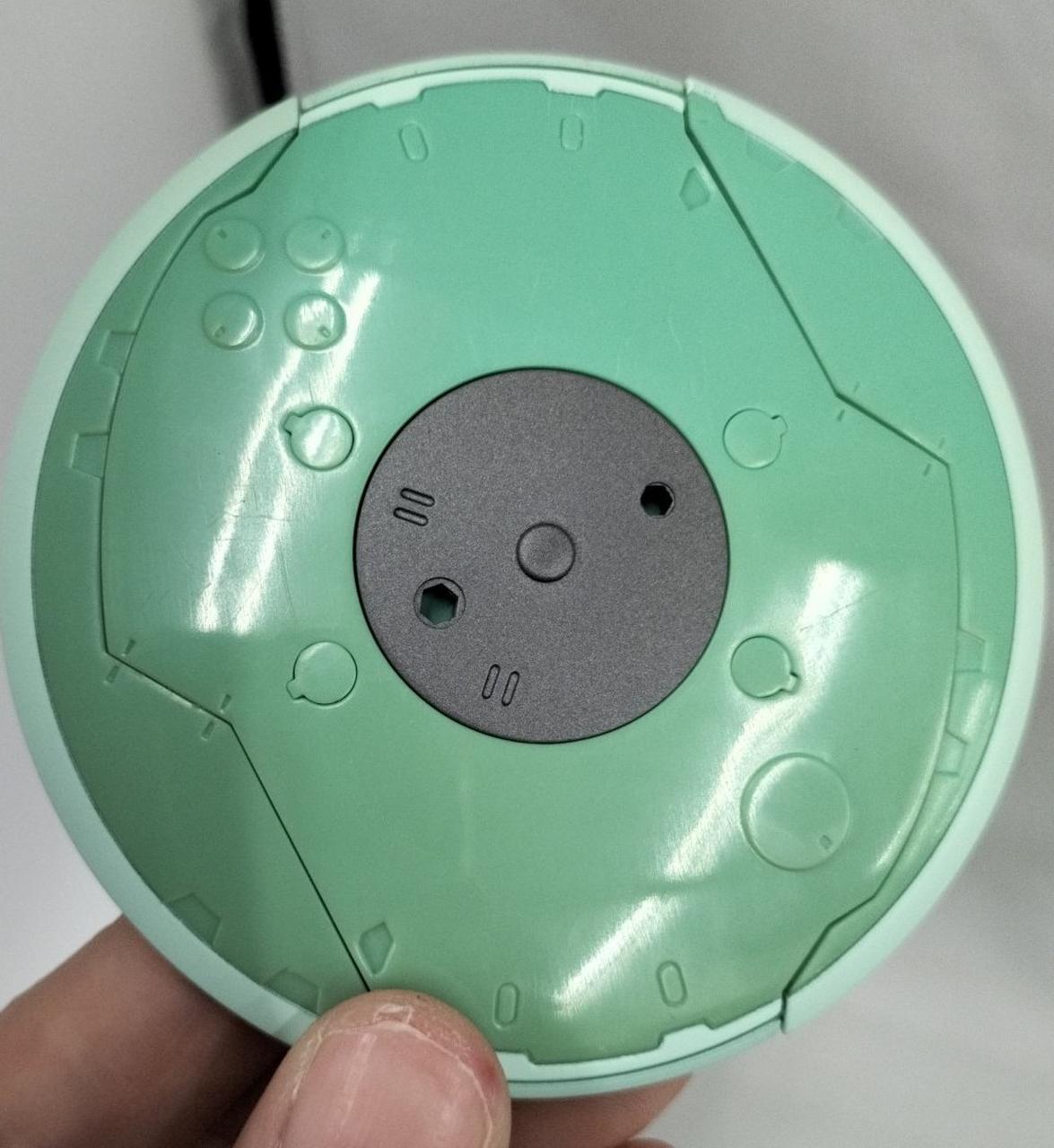 レドームパーツに色焼け、傷有り