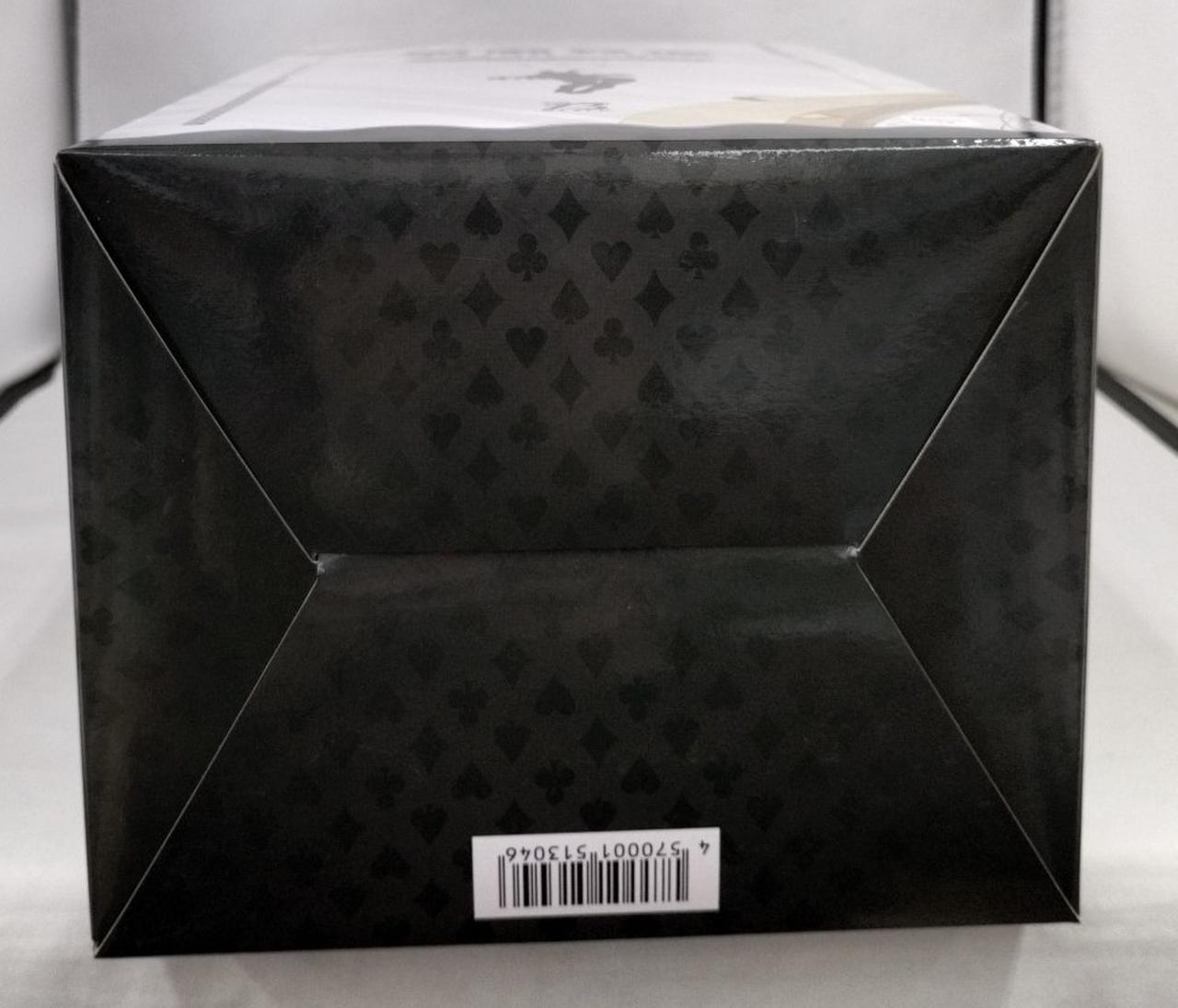 箱に擦れ傷、ダメージ有り