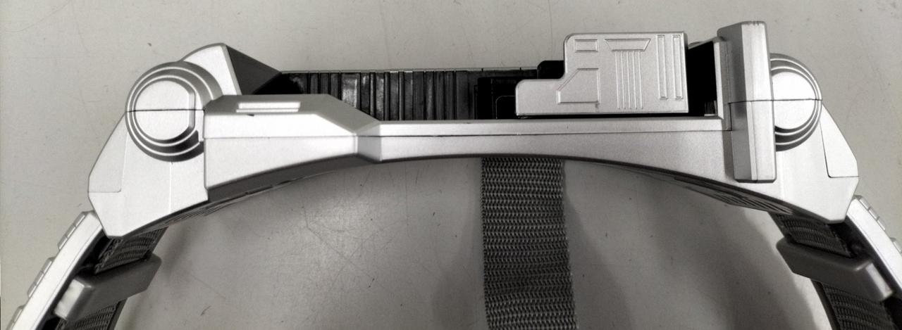 写真の箇所以外にも傷複数有り