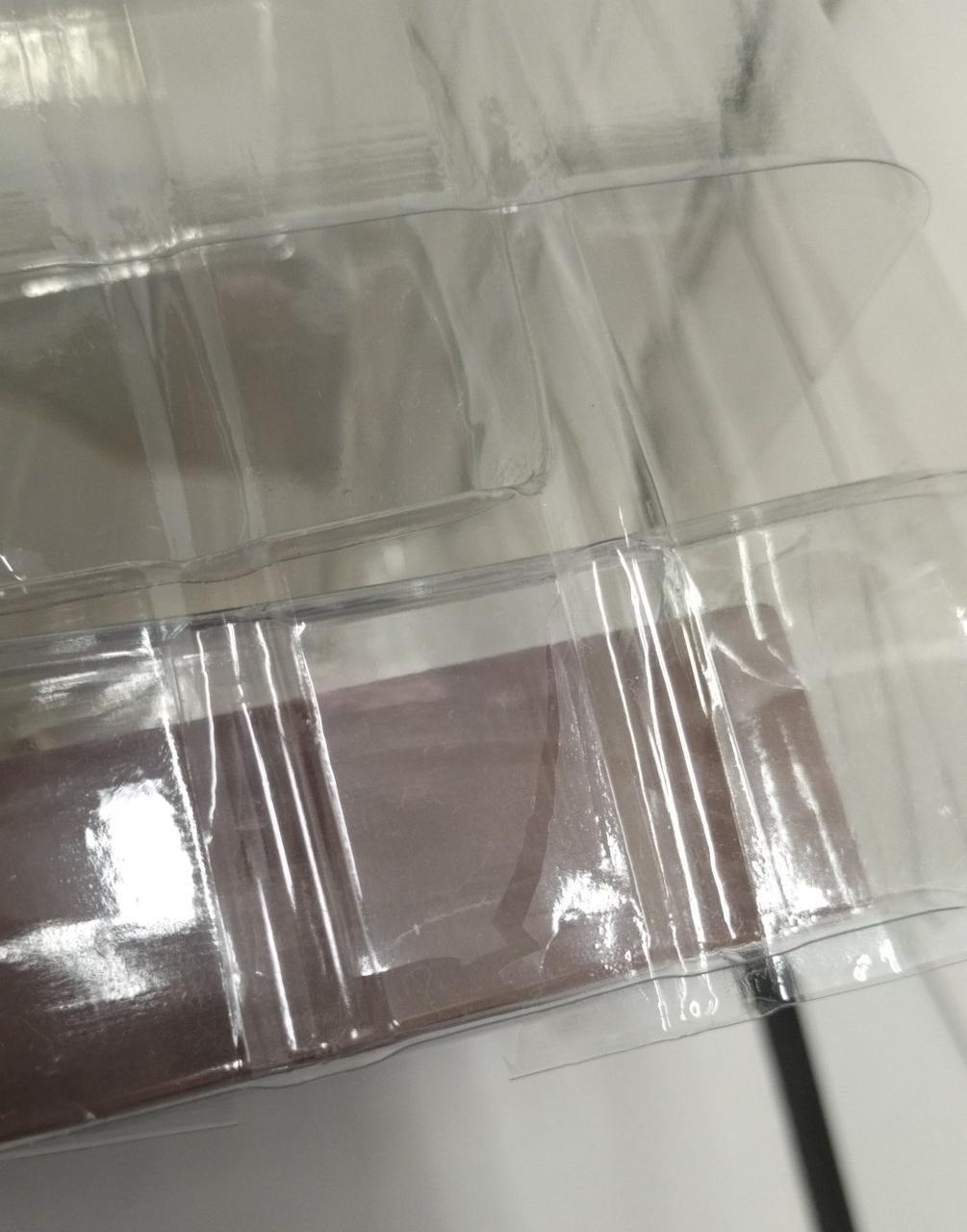 ブリスター一部割れてます