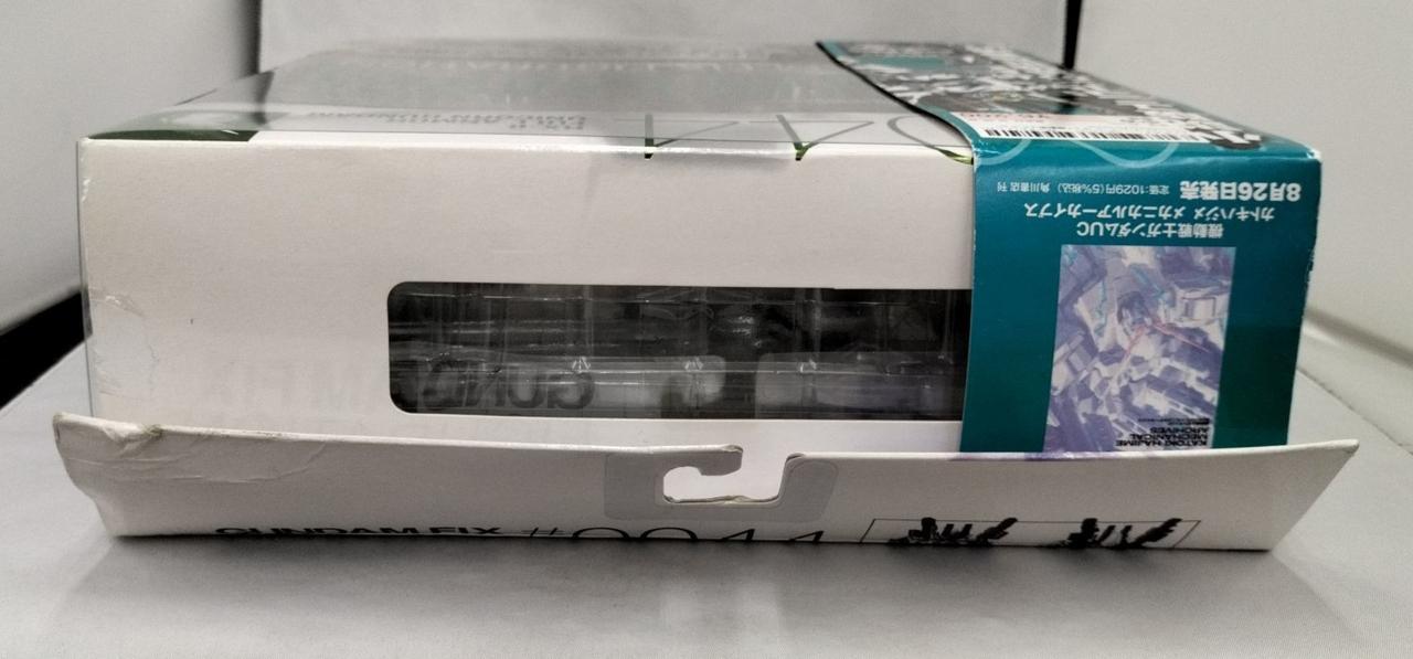 箱全体ダメージ、汚れ有り