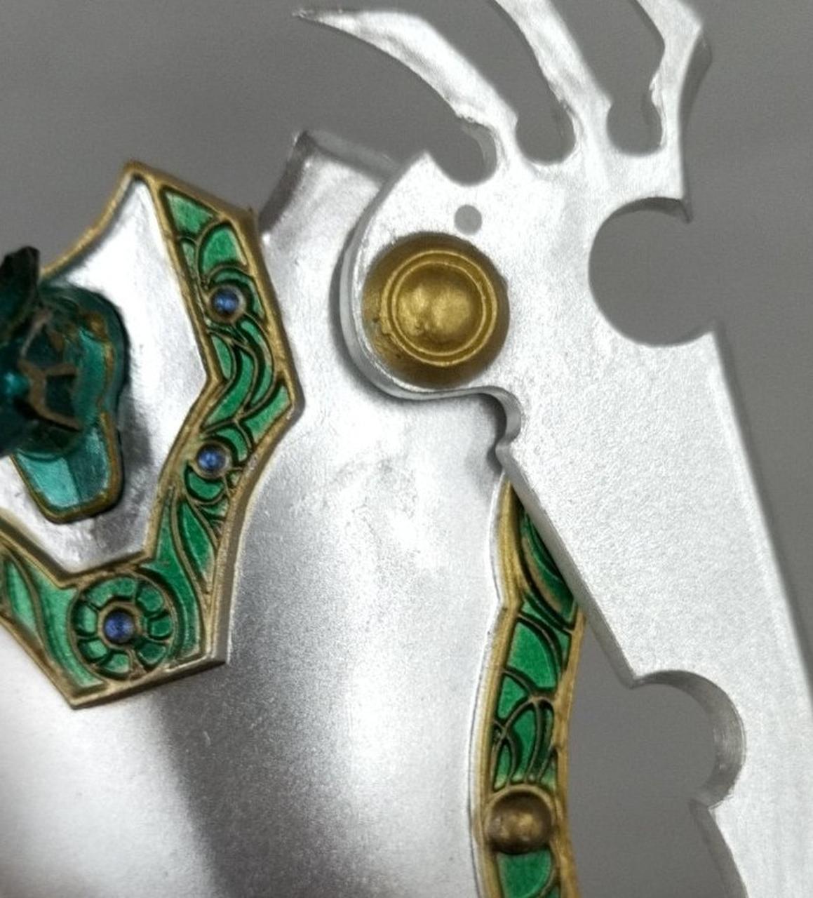 薄っすら汚れ？と点が有ります