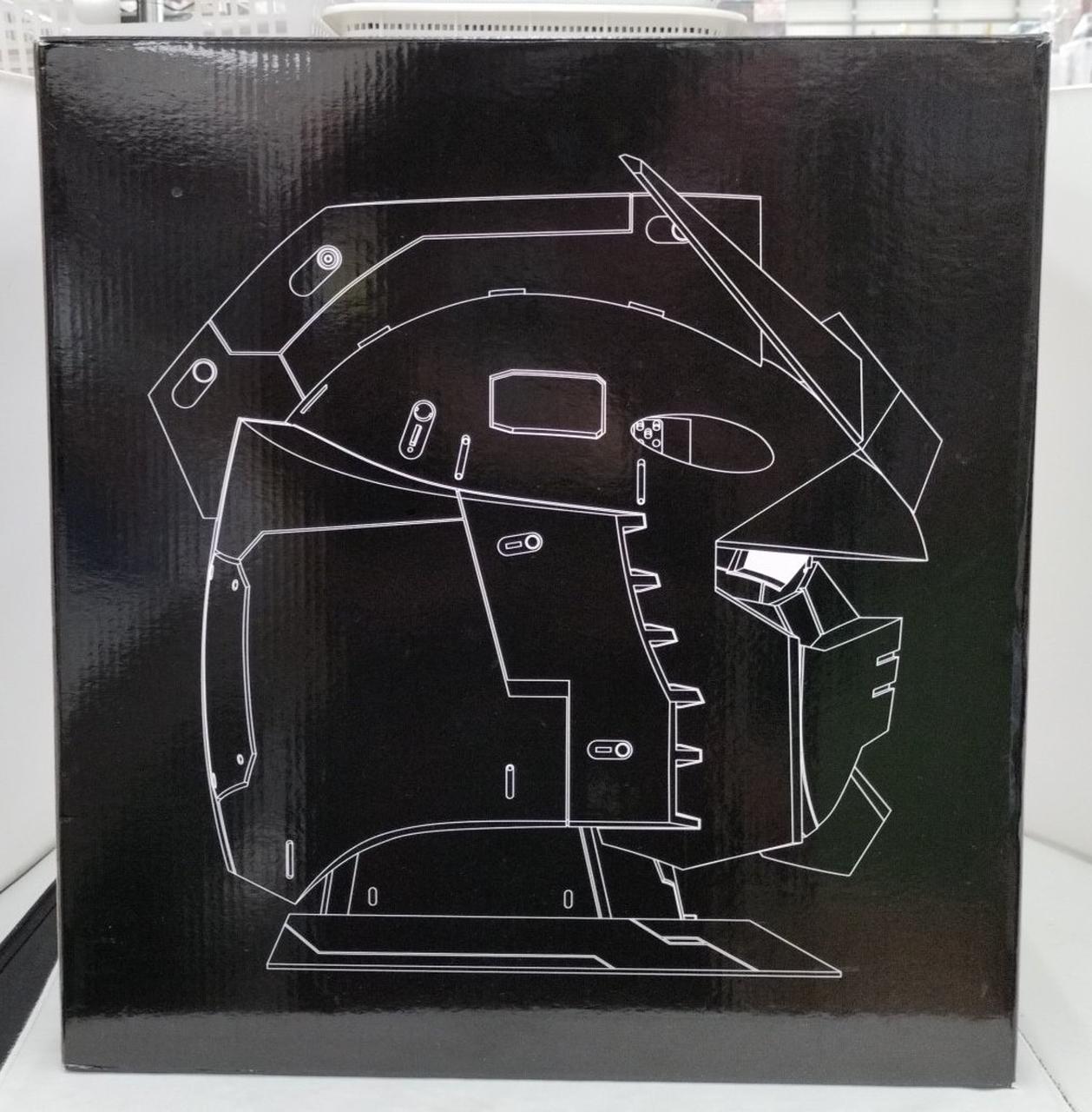 箱に擦れ傷、ダメージ有り