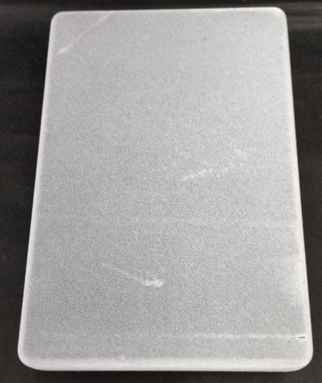 ケースにダメージ有り