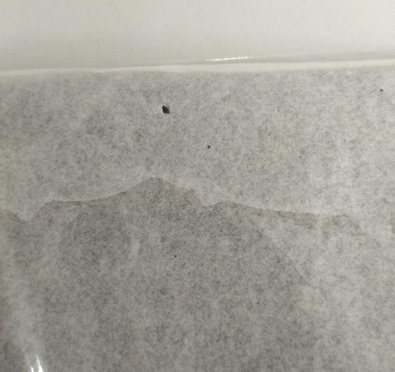 つつみ紙穴空いてます