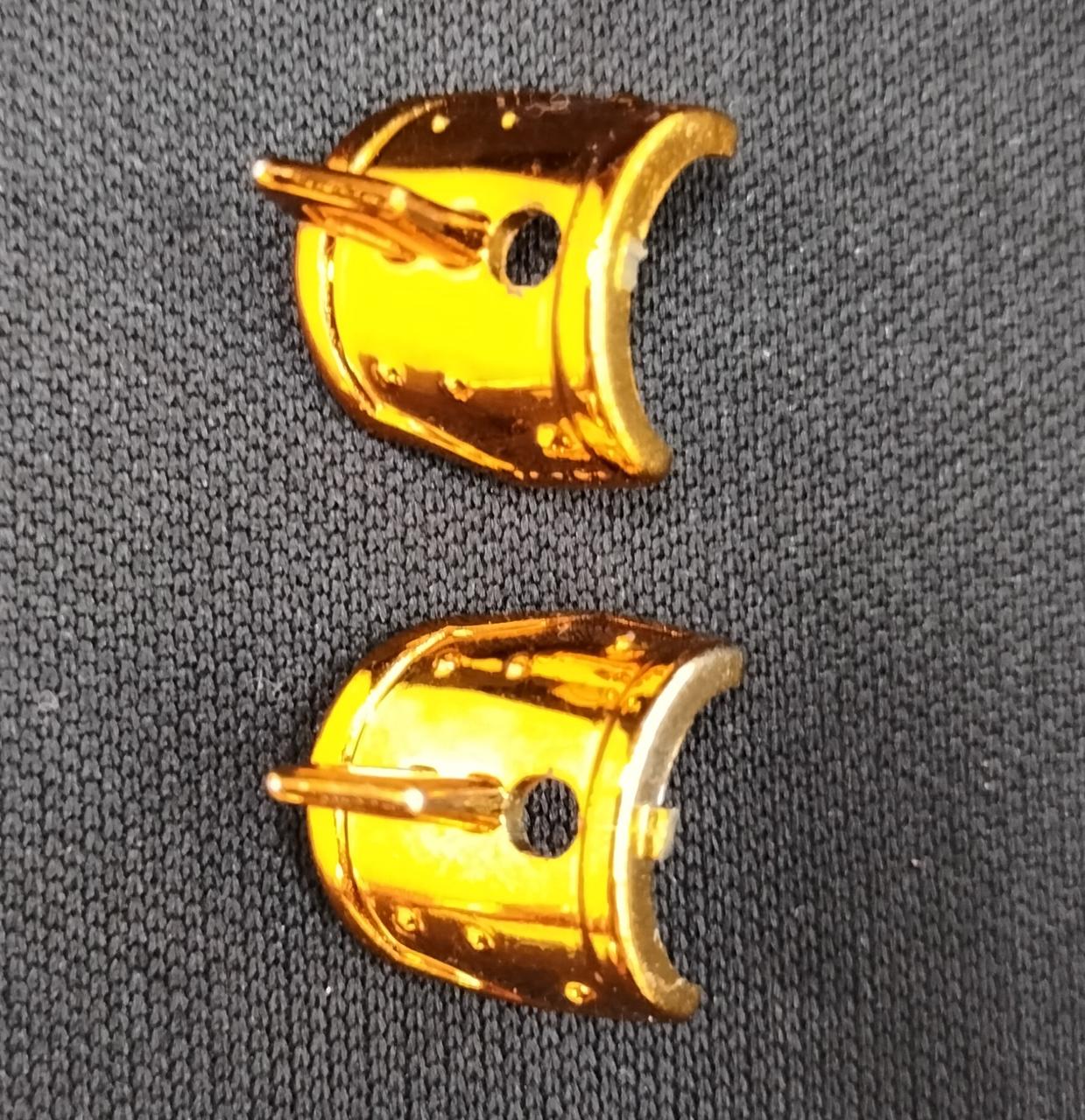 各パーツのゲート跡が目立ちます