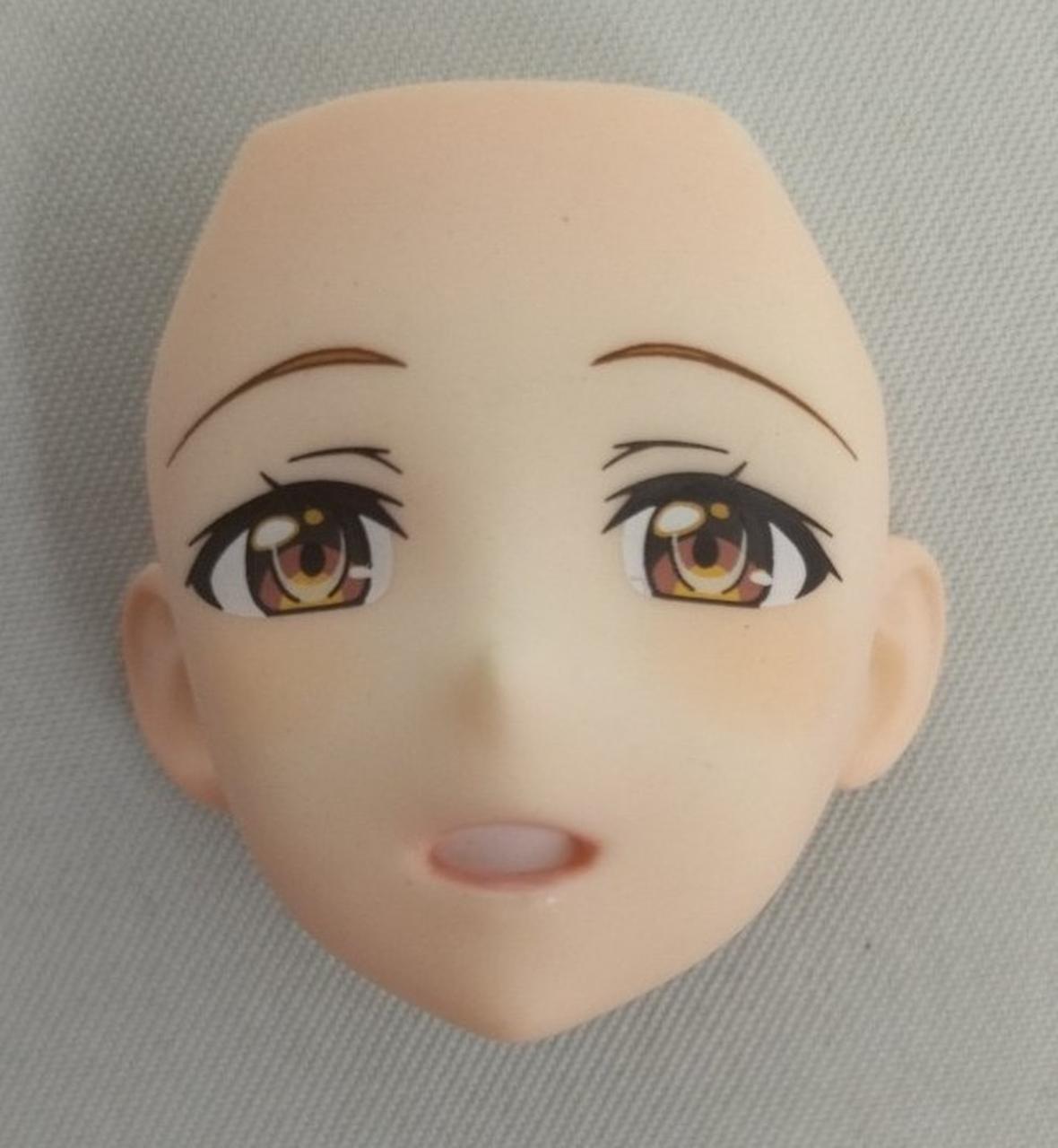 顔パーツに汚れ有り