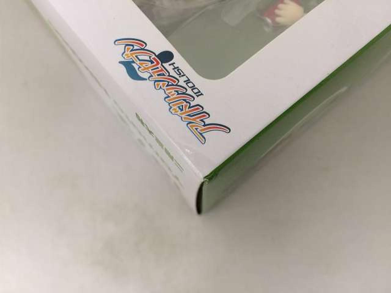 箱にダメージがあります。