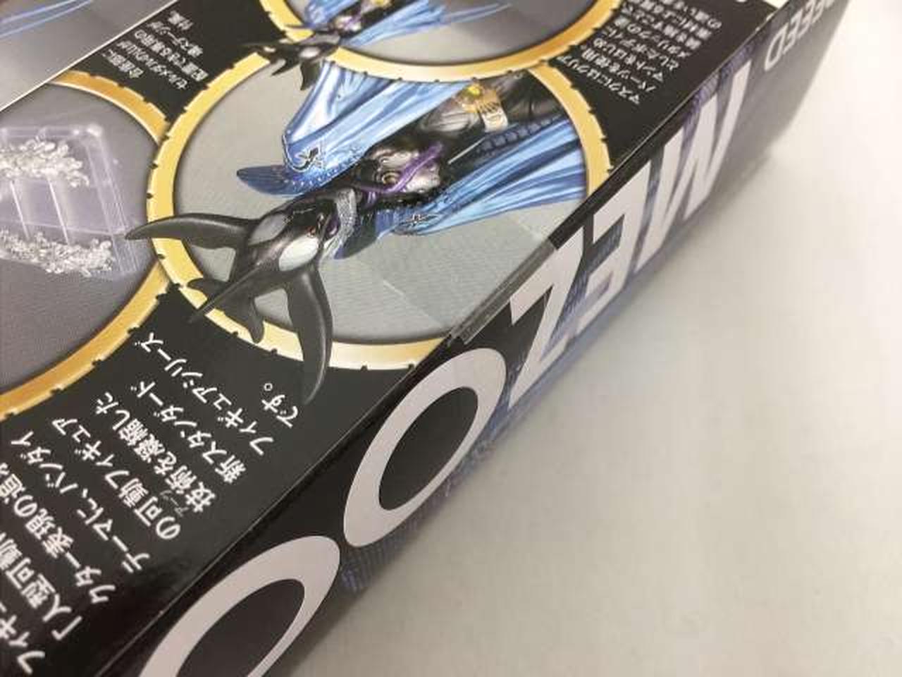 未開封みたいです。片方テープ2度張り有