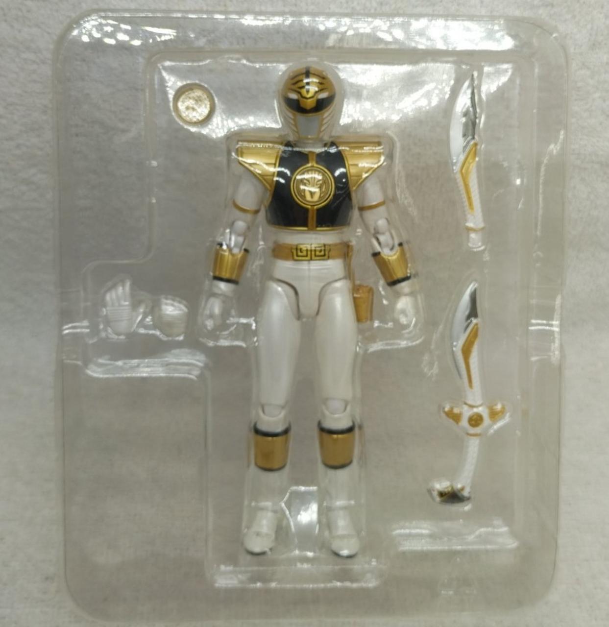 左手首汚れあり