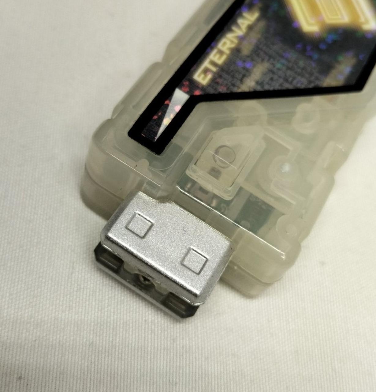 メモリの端子がT1の物になっています