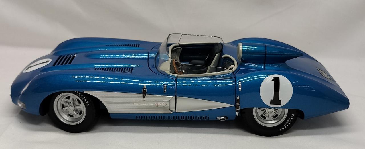 AUTOART|1957コルベットSS|【ハードオフ公式通販】オフモール